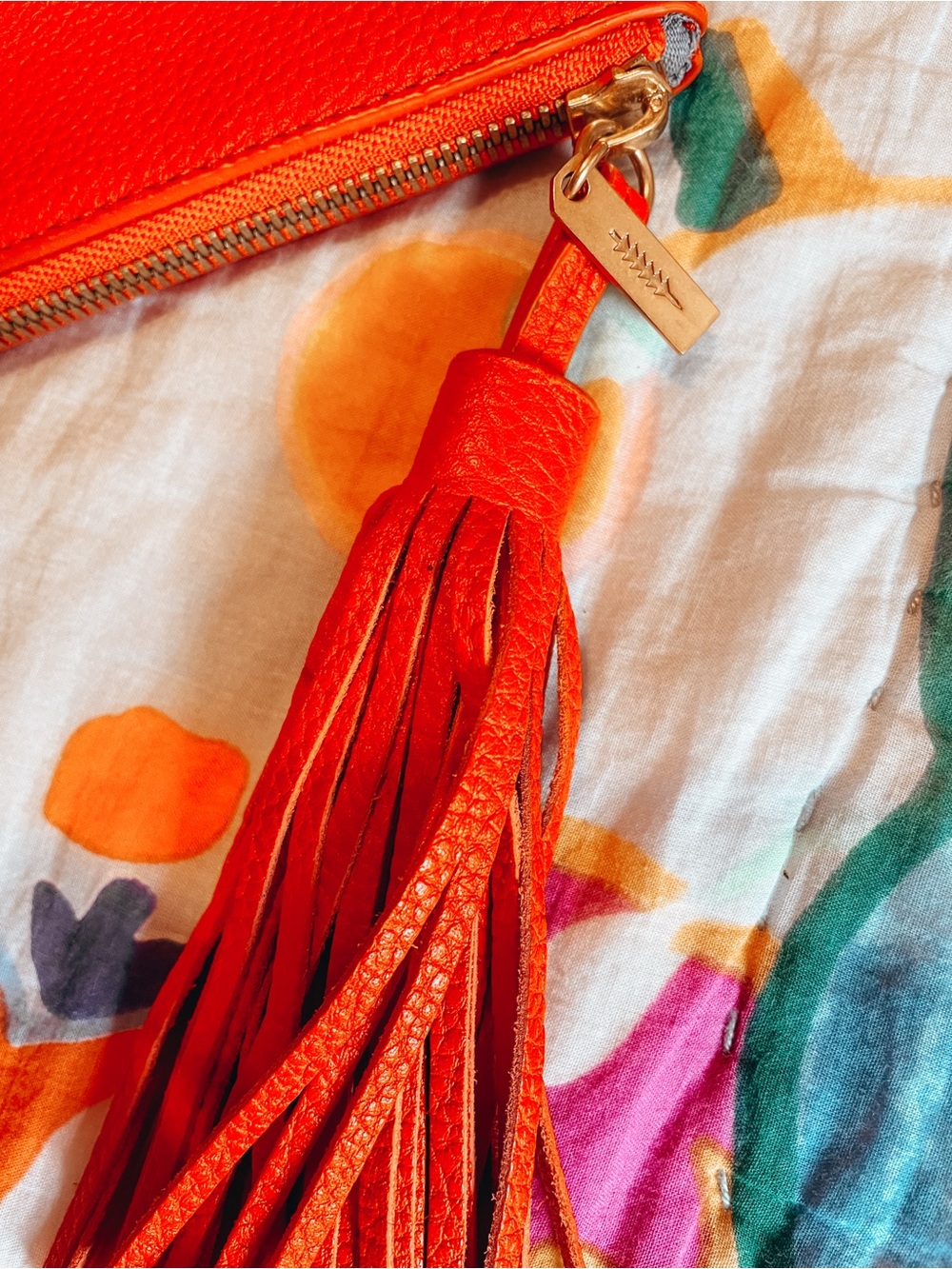 Thacker Red Bag - Picture 2 of 3